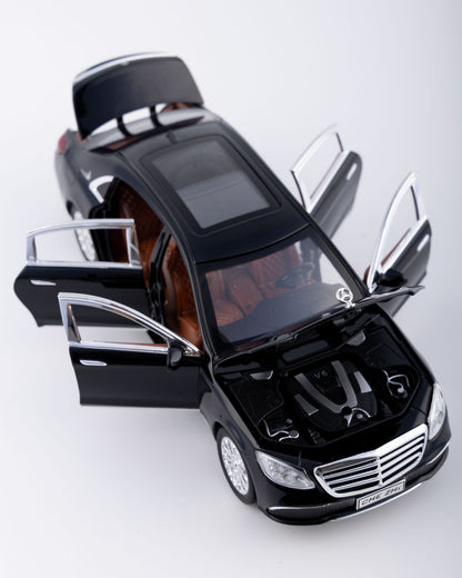 Mercedes-Benz E300eL Diecast Black Car 1:24 Scale - Ignition Prime
