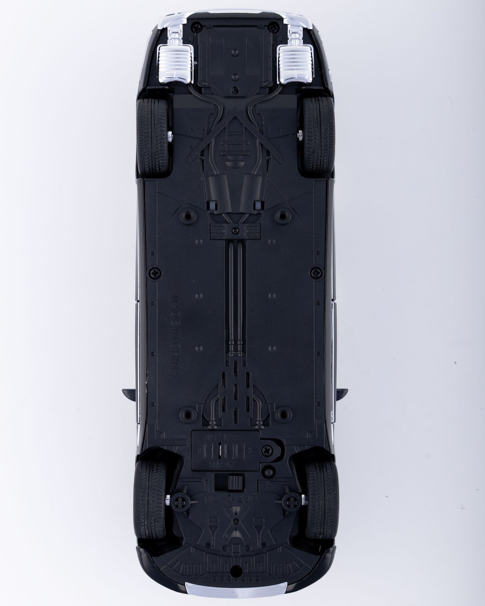 Mercedes-Benz E300eL Diecast Black Car 1:24 Scale - Ignition Prime