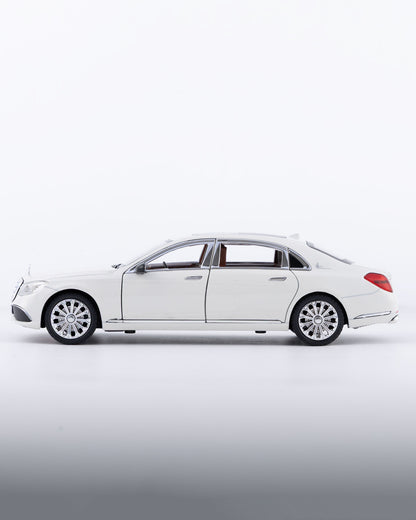 Mercedes-Benz E300eL Diecast White Car 1:24 Scale - Ignition Prime