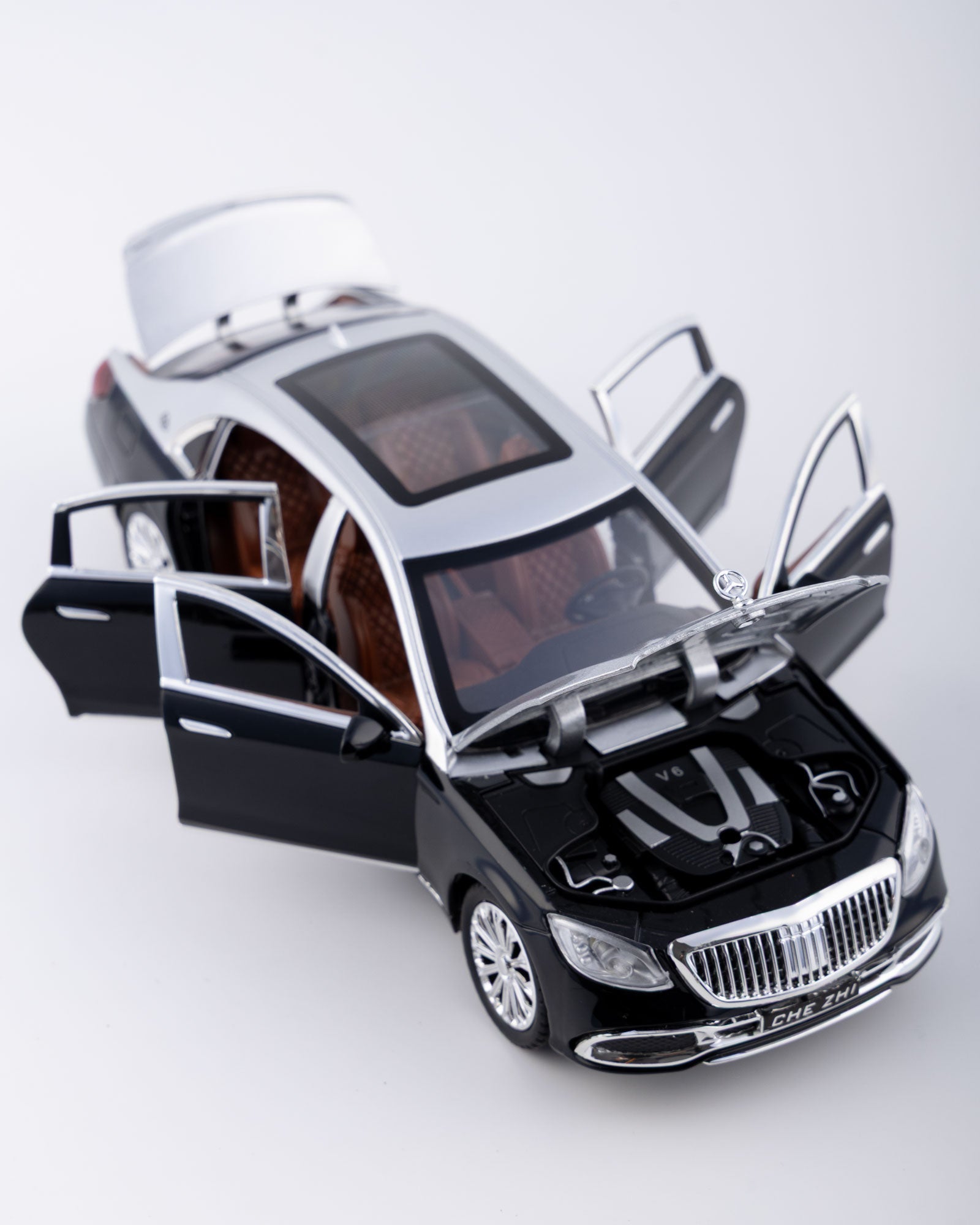 Mercedes-Maybach S600 Diecast Black Car 1:24 Scale - Ignition Prime