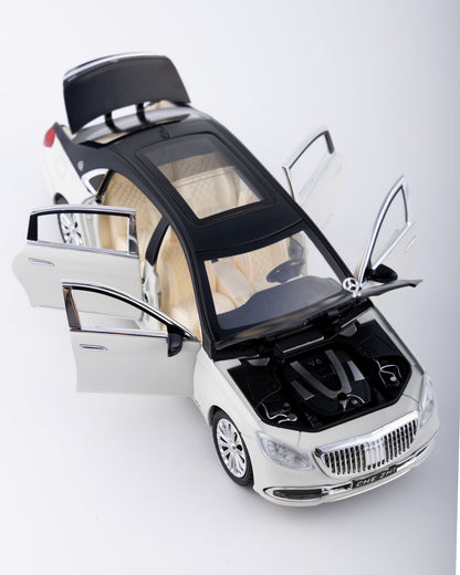 Mercedes-Maybach S600 Diecast White Car 1:24 Scale - Ignition Prime