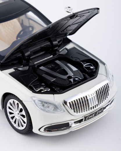 Mercedes-Maybach S600 Diecast White Car 1:24 Scale - Ignition Prime