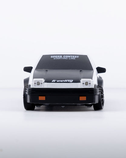 White & Black Editions with Remote & Accessories Car 1:24 Scale - Ignition Prime