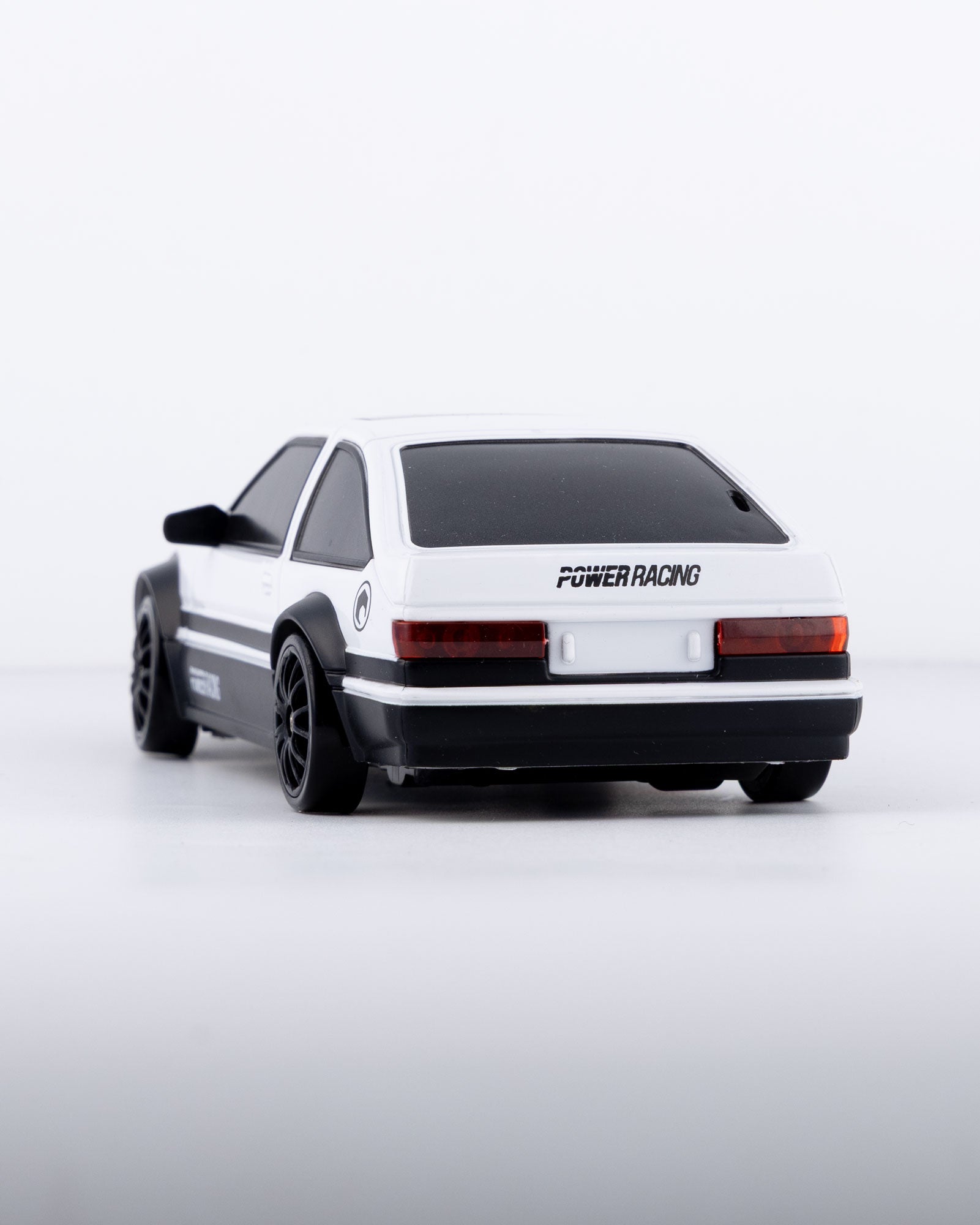White & Black Editions with Remote & Accessories Car 1:24 Scale - Ignition Prime