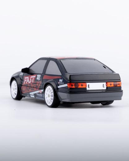 Black Racing Edition with Remote & Accessories Car 1:24 Scale - Ignition Prime