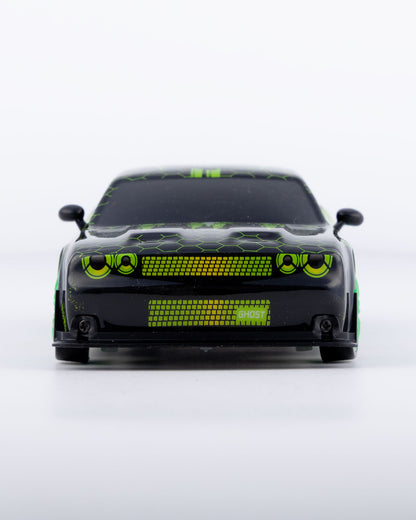 Ghost Arrive Green Edition with Remote & Accessories Car 1:24 Scale - Ignition Prime