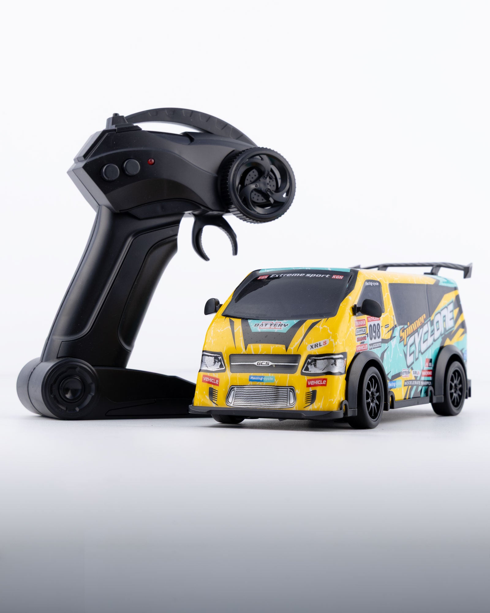Drift Van Spinner Cyclone with Remote & Accessories Car 1:18 Scale - Ignition Prime
