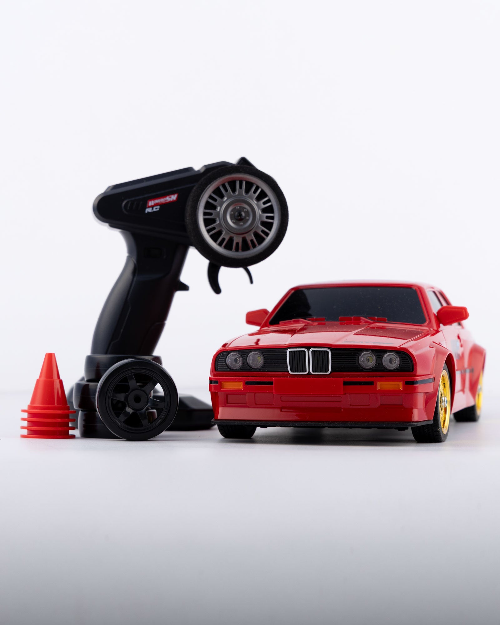 BMW Classic Red with Remote & Accessories Car 1:18 Scale - Ignition Prime