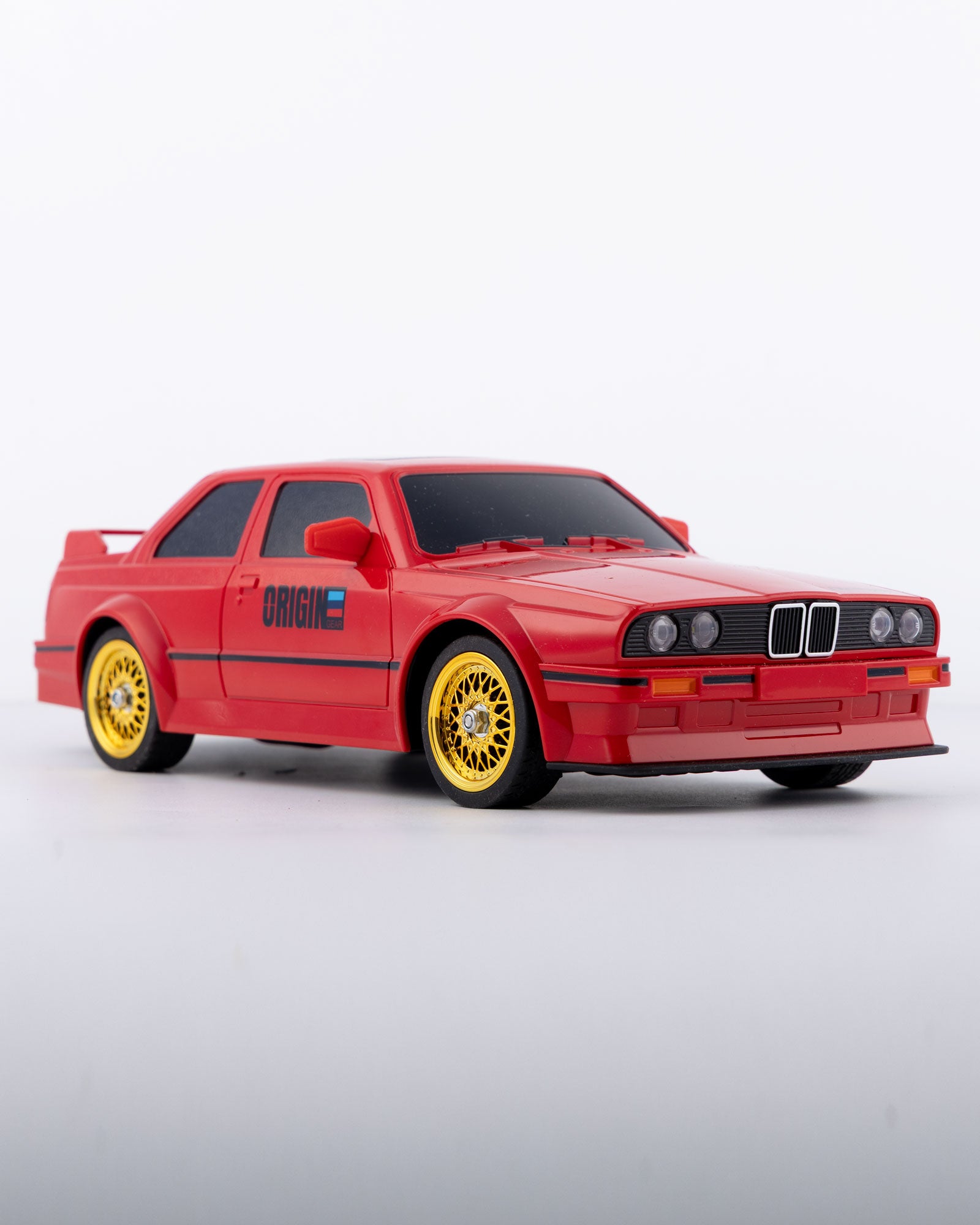 BMW Classic Red with Remote & Accessories Car 1:18 Scale - Ignition Prime